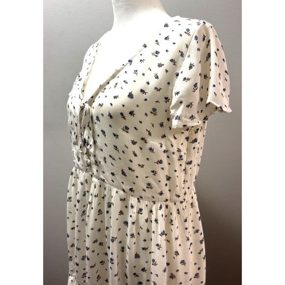 American Eagle Outfitters White Blue Floral Baby Doll Dress Fit Flare Size Small - Picture 6 of 16